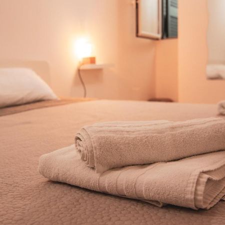 Casa Masaniello - Affittacamere Guesthouse In Historical Center Toledo Station Napoli Bagian luar foto