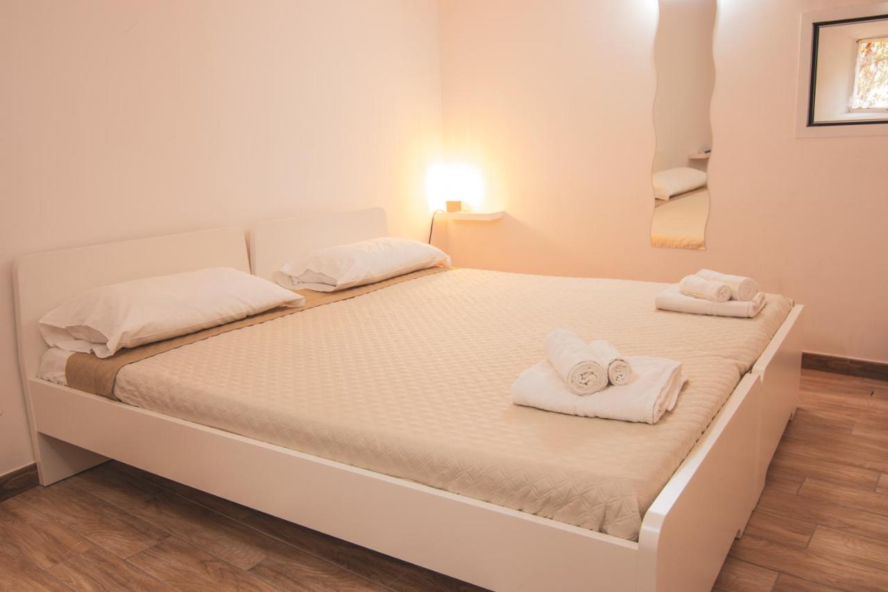 Casa Masaniello - Affittacamere Guesthouse In Historical Center Toledo Station Napoli Bagian luar foto
